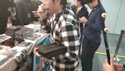 再找个唢呐来个百鸟朝凤就齐活了